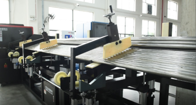Fully Automatic In Bundle Loading Feeding And Cutting​